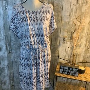 Hilary Radley Gray and White Pullover Dress. Size Lg